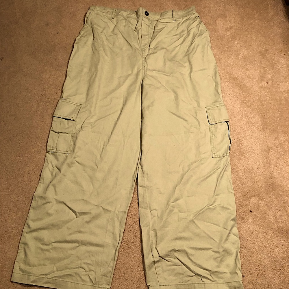Wild Fable Lime Green Stretchy Waistband Cargo Pants
